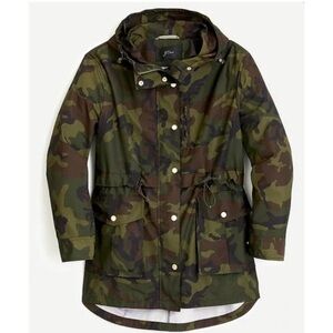 J.Crew Perfect Rain Jacket in Camo - Size Small (EUC)